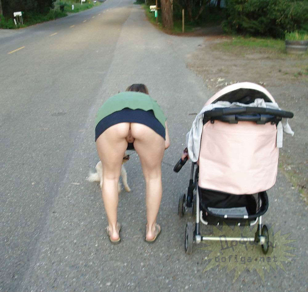 Фотографии голенькой мамаши с коляской