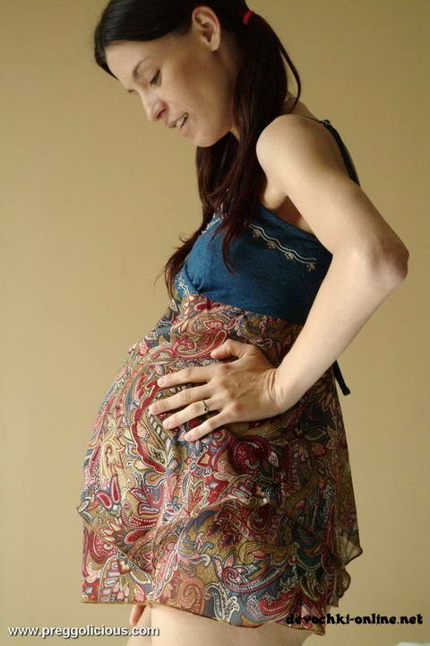 Выбритая пиздушка беременной женщины (16 фото эротики)