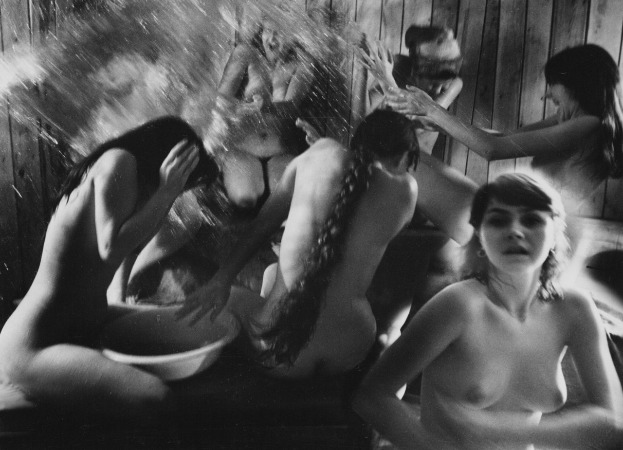 ретро эротика в бане фото 112