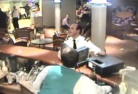 Вот это штормит - титаник отдыхает! (ВИДЕО)