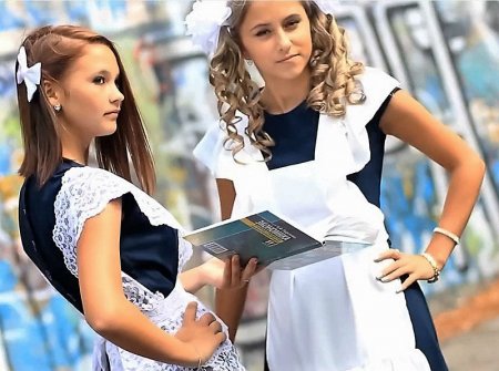 Провокационные наряды луганских выпускниц (HD ВИДЕО)