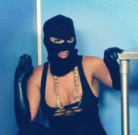 Феникс — истребительница спермы (HD ВИДЕО) Феникс — истребительница спермы (HD ВИДЕО)