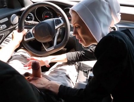 Безумная монахиня в поисках хуйца (ВИДЕО)