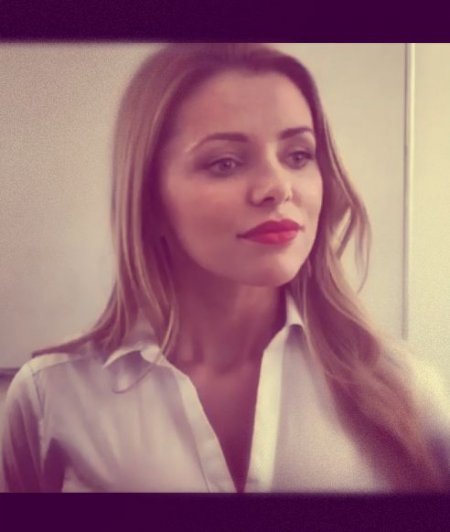 У препода лопнула блузка!  (ВИДЕО)