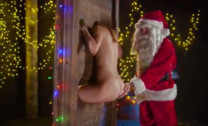 Санта-Клаус дрючит толстую Лизу более полутора часов - секс порно видео