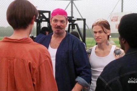 Яркий прикол из фильма «Крутой парень» (ВИДЕО)