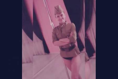 Поздравление Оксаны Яковлевой с 9 мая на шесте (ВИДЕО)